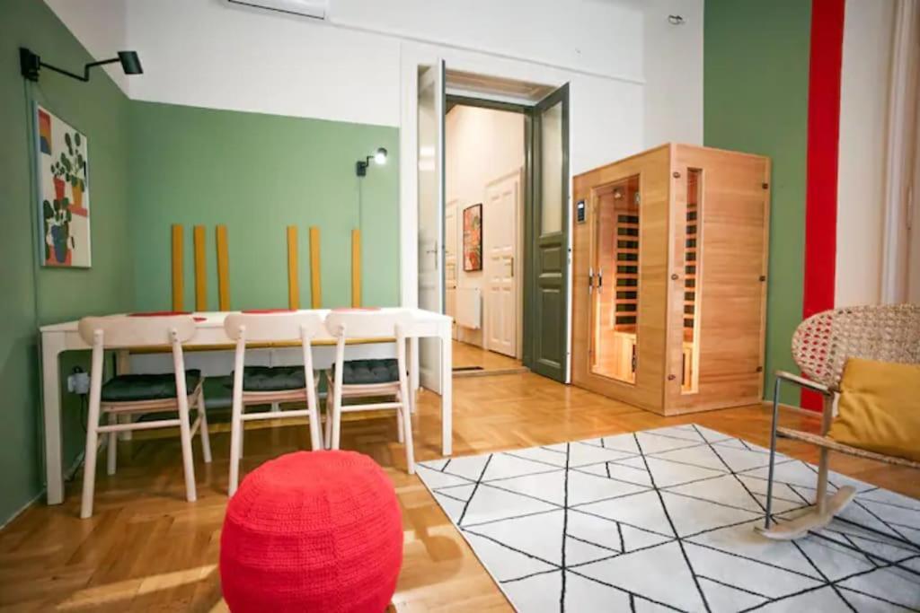 Unwind In Style W Sauna Dsgn 2Br Home Βουδαπέστη Εξωτερικό φωτογραφία