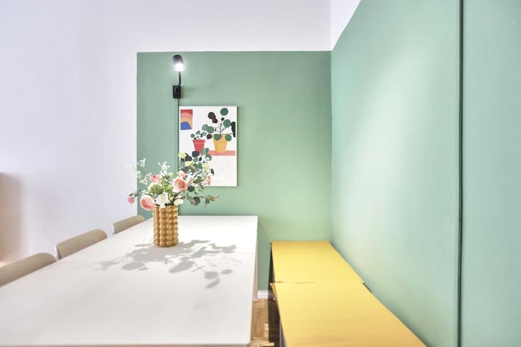 Unwind In Style W Sauna Dsgn 2Br Home Βουδαπέστη Εξωτερικό φωτογραφία