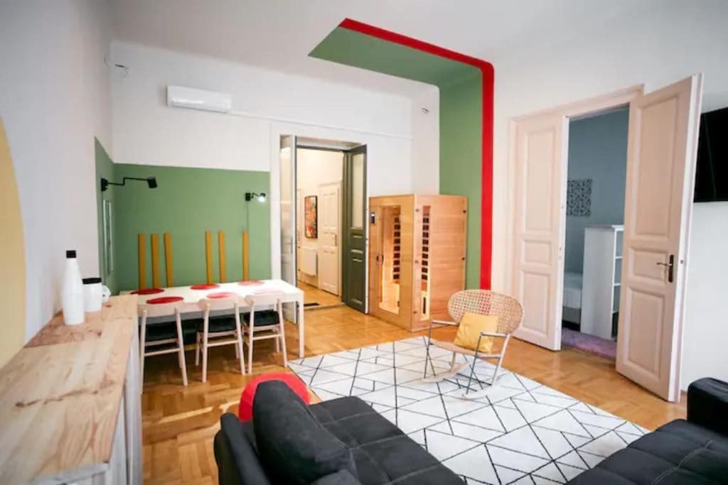 Unwind In Style W Sauna Dsgn 2Br Home Βουδαπέστη Εξωτερικό φωτογραφία