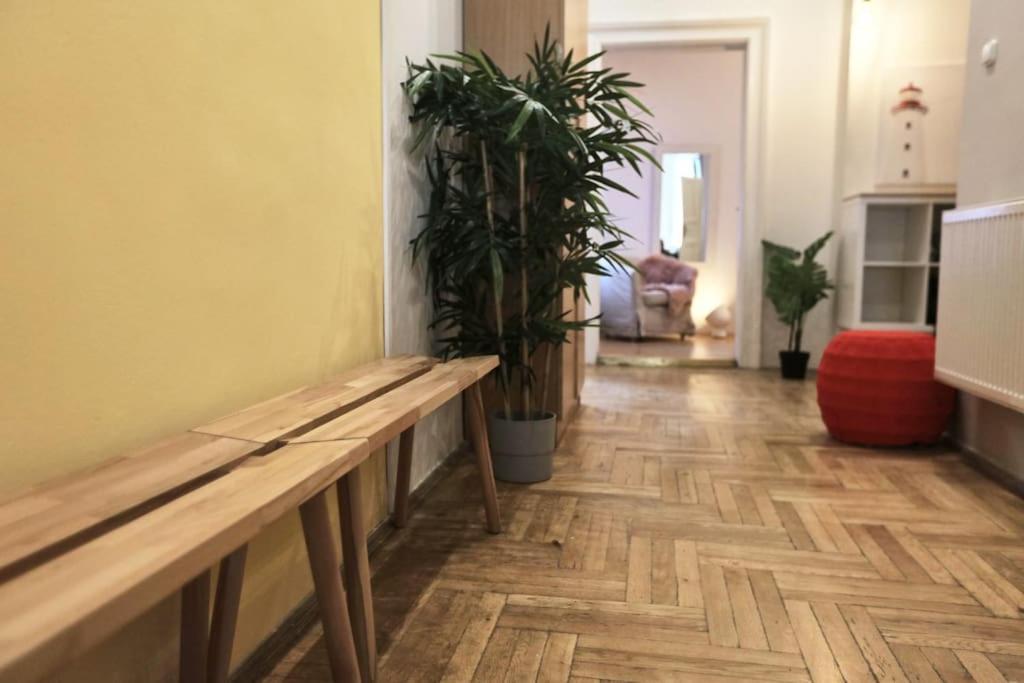 Unwind In Style W Sauna Dsgn 2Br Home Βουδαπέστη Εξωτερικό φωτογραφία